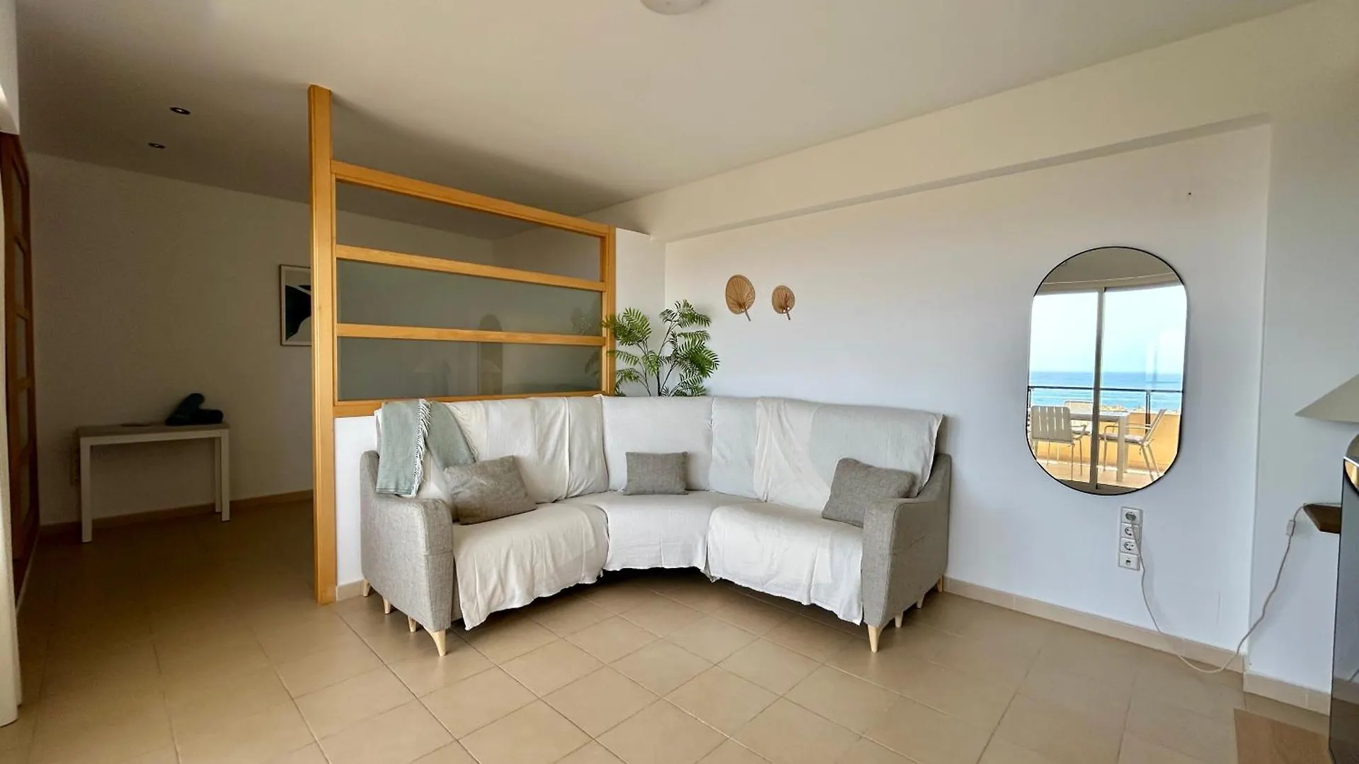 Apartamento En Elviria Con Vistas Al Mar Marbella