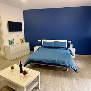 Apartamento Con Cocina Americana En Elvira, Marbella