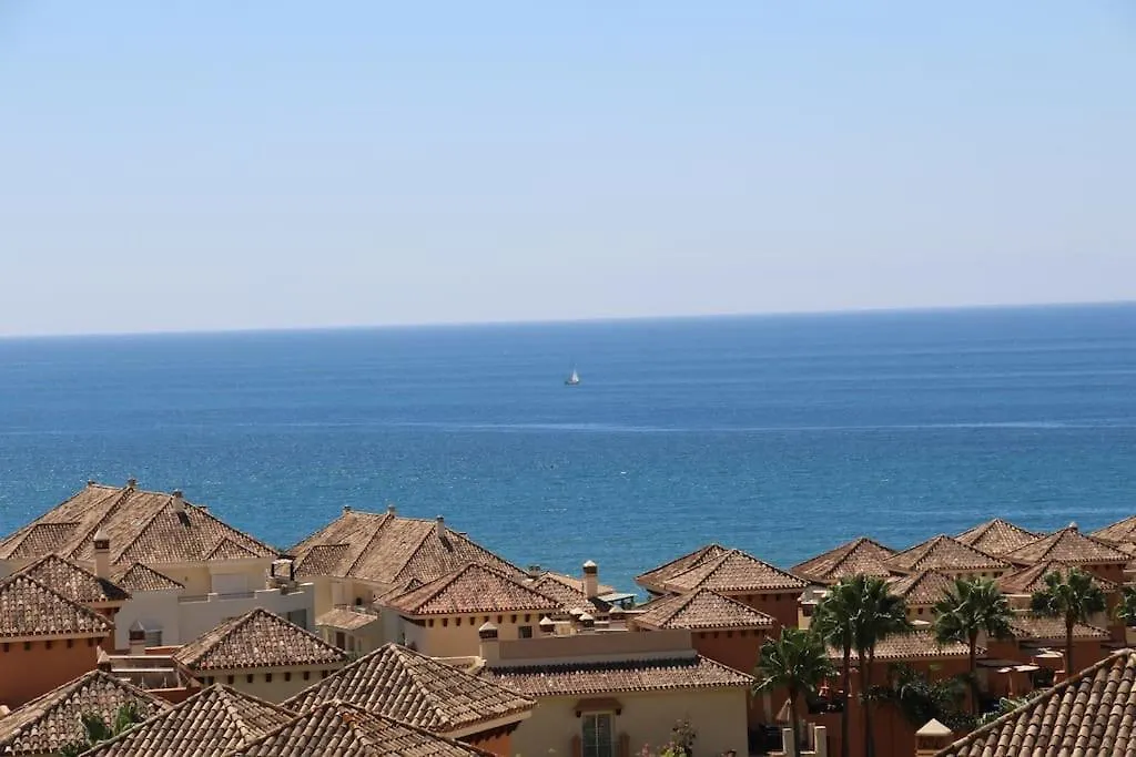 Apartamento En Elviria Con Vistas Al Mar Marbella Apartment