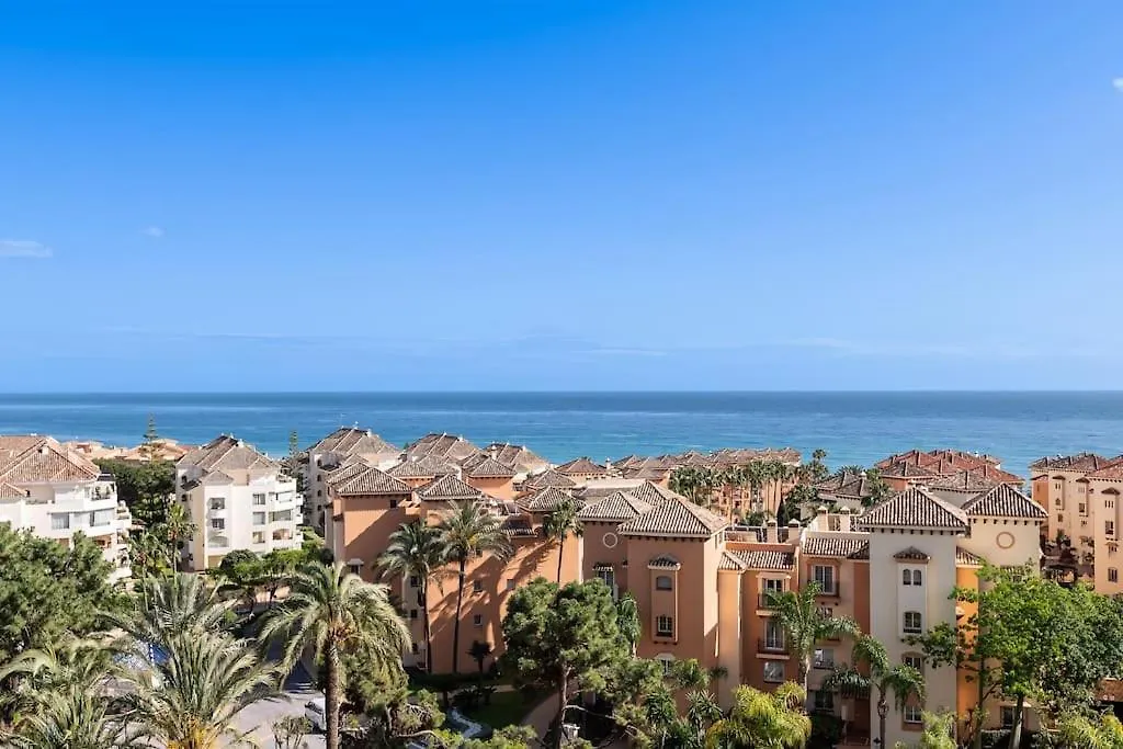 Apartamento En Elviria Con Vistas Al Mar Marbella Apartment