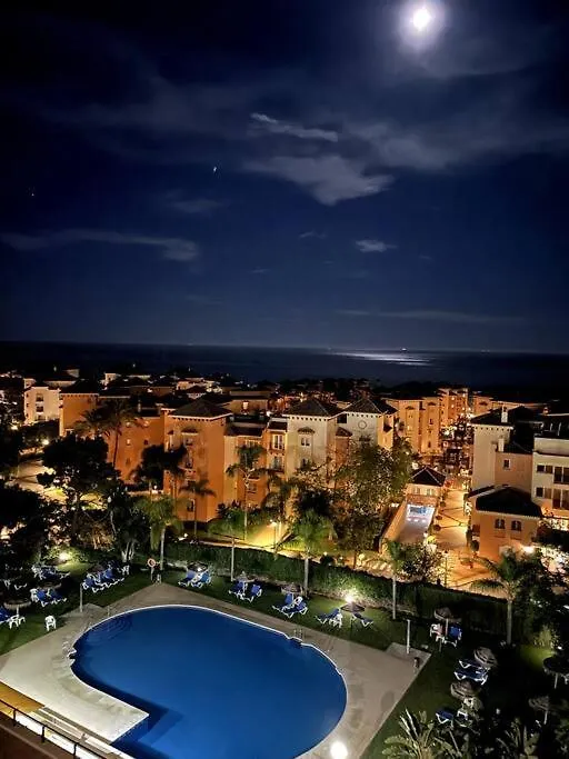 Apartamento En Elviria Con Vistas Al Mar Marbella Apartment