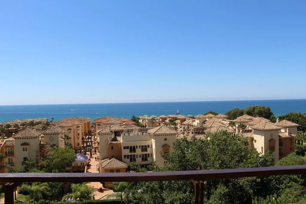 Apartamento En Elviria Con Vistas Al Mar Marbella Apartment