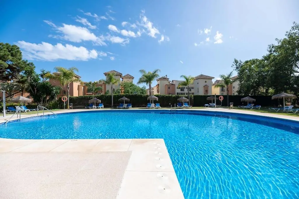 Apartamento En Elviria Con Vistas Al Mar Marbella Apartment