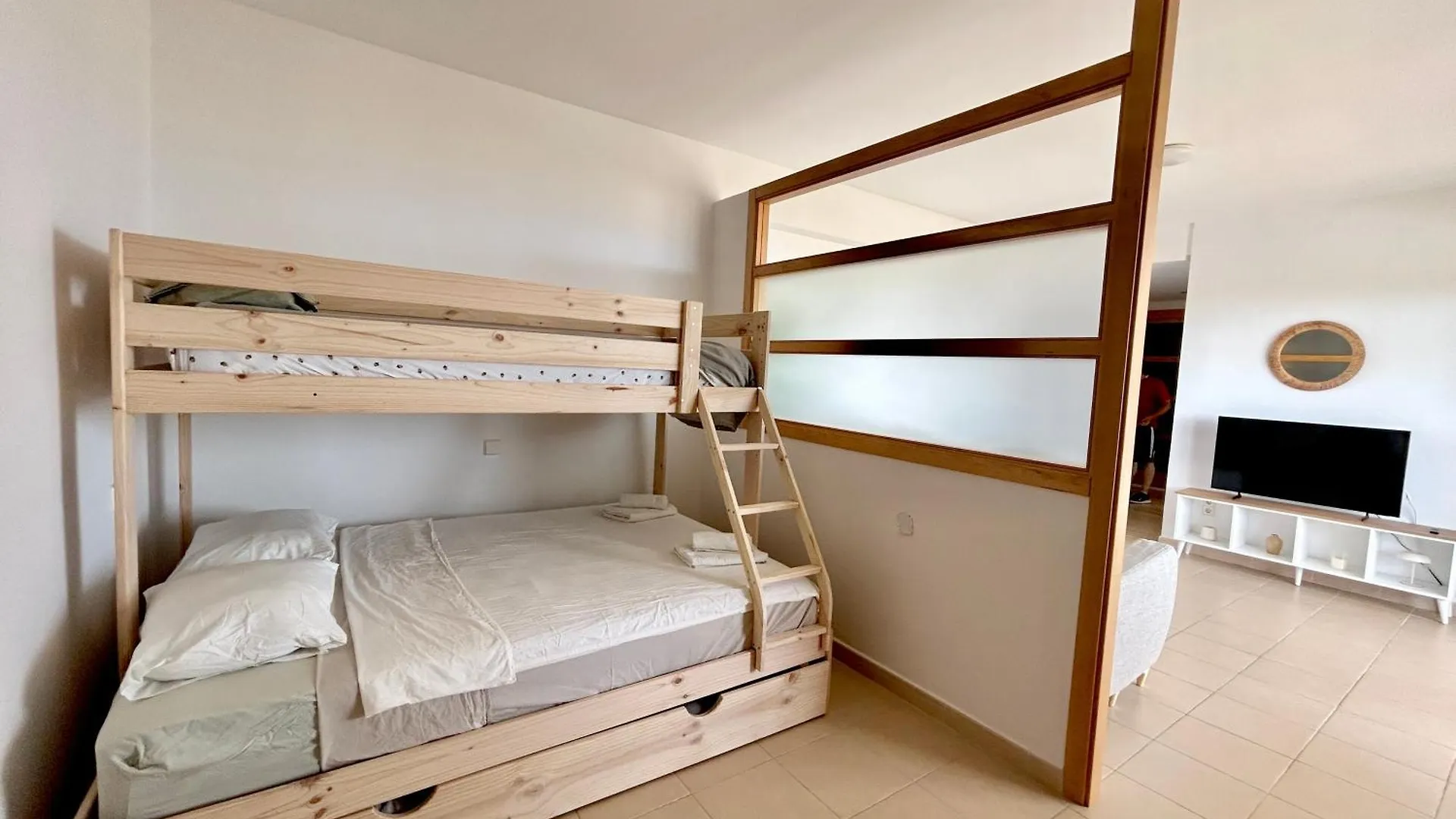 アパート Apartamento En Elviria Con Vistas Al Mar マルベーリャ